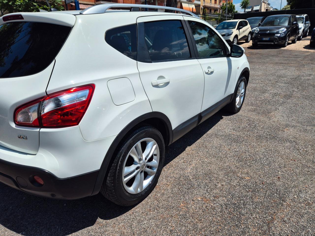 Nissan Qashqai 2.0 dCi DPF 4WD aut. Tekna