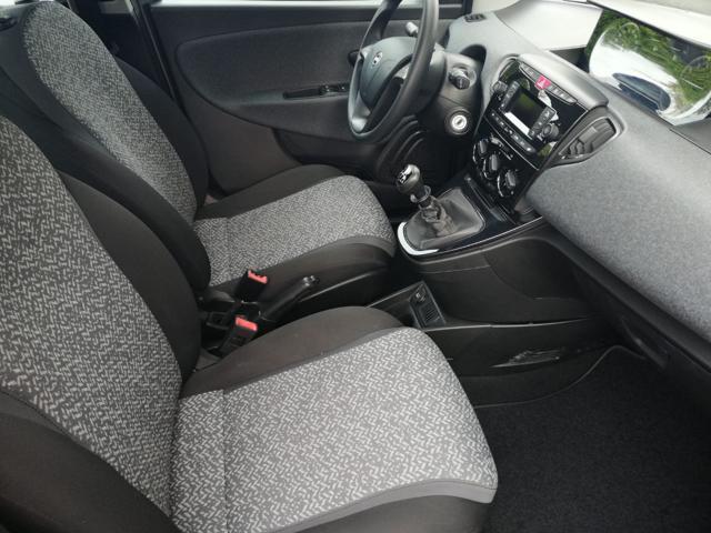 LANCIA Ypsilon 1.0 FireFly 5 porte S&S Hybrid Silver Plus