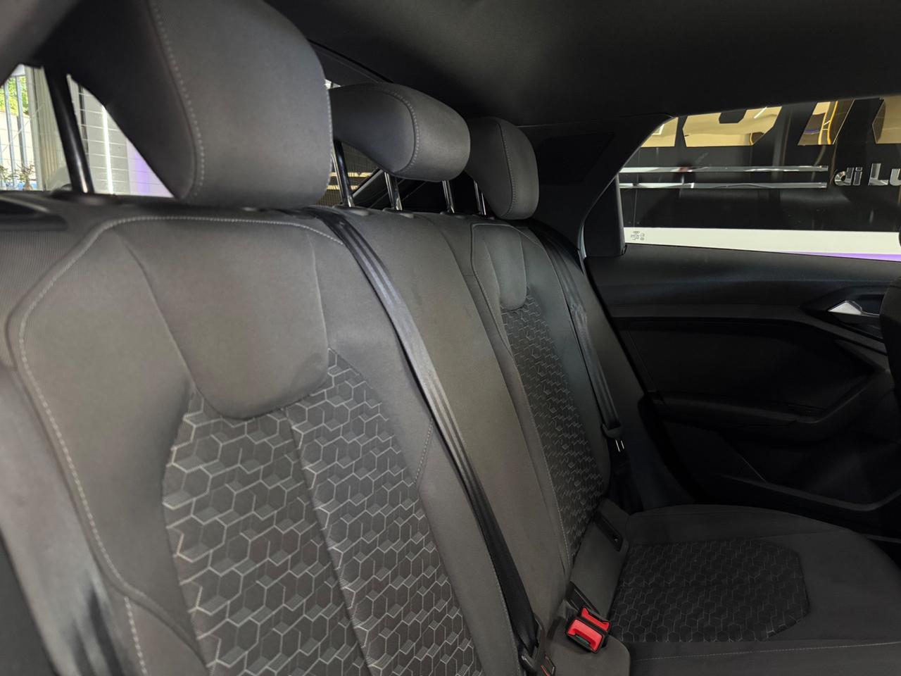 Audi A1 citycarve S- tronic Identity Contrast Iper Full
