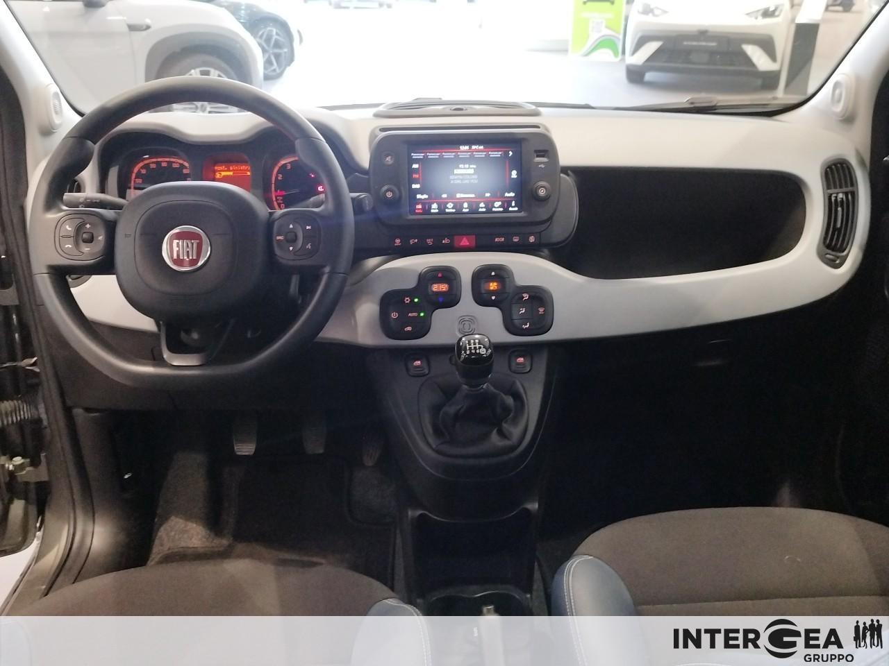 FIAT Panda 1.0 firefly hybrid Cross s&s 70