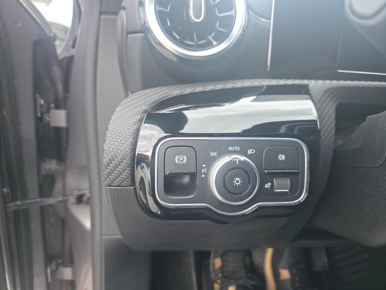 Mercedes-benz A 180 d Automatic Business Extra