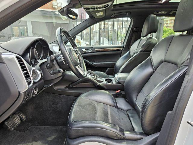 PORSCHE Cayenne 3.0 Diesel Platinum Edition GANCIO TRAINO
