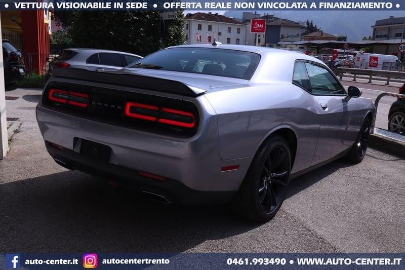 Dodge Challenger 3.6 V6 AT8 SXT *EUROPEA