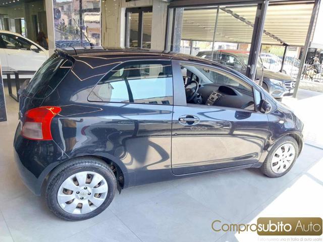 TOYOTA Yaris 1.3 3 porte