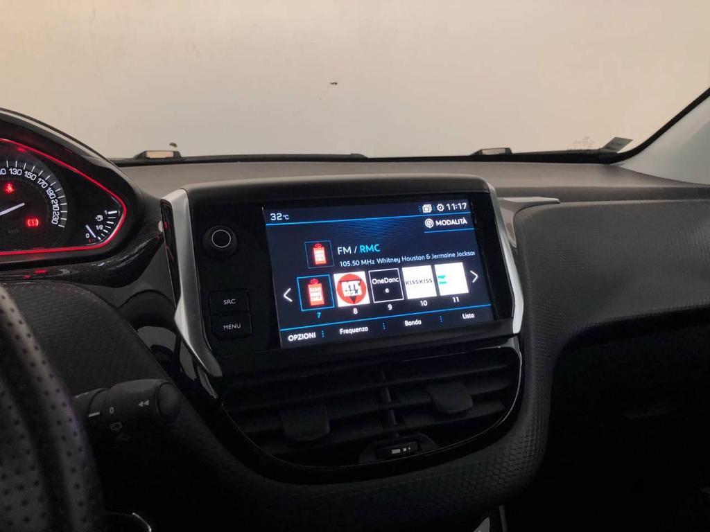 Peugeot 2008 1.2 PureTech Turbo GT Line EAT6