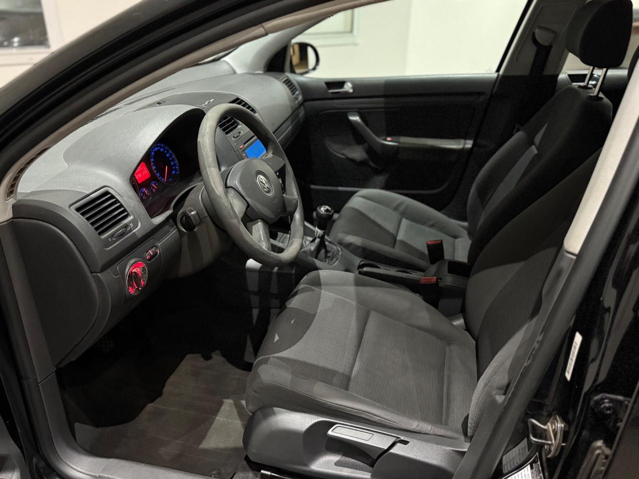 Volkswagen Golf 1.9TDI Sportline Per Neopatentati