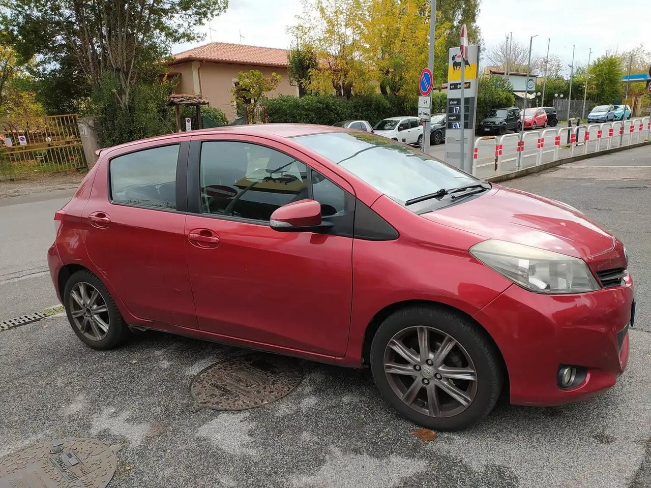 Toyota Yaris 1.3 5 porte Lounge