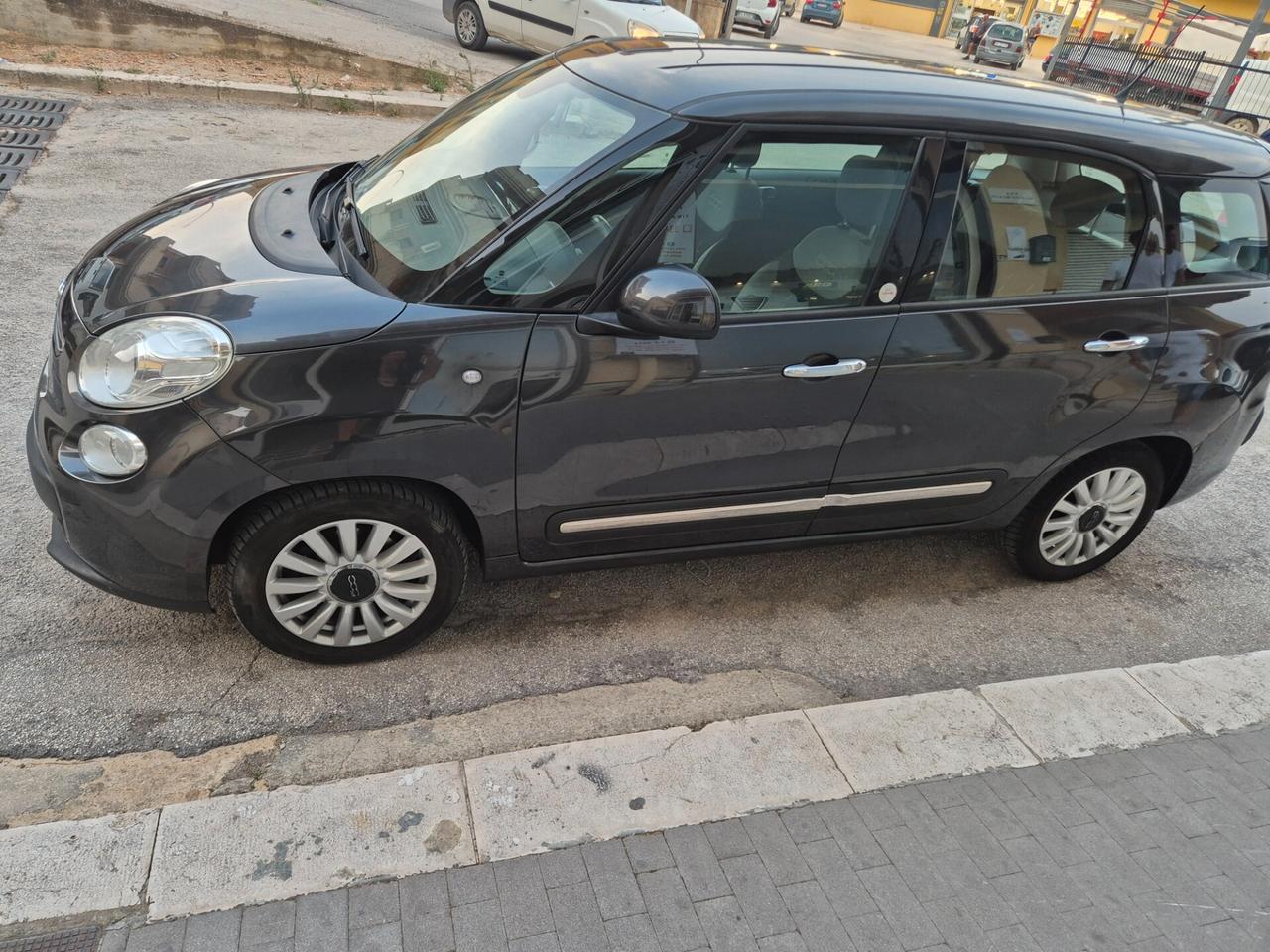 FIAT 500L ANNO 2016 NAVIGATORE KM 56000 CERTIF