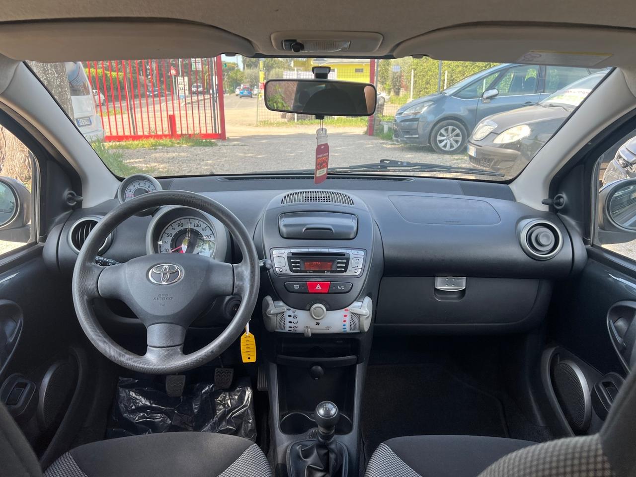 Toyota Aygo 1.0 12V VVT-i 5 porte Active Connect