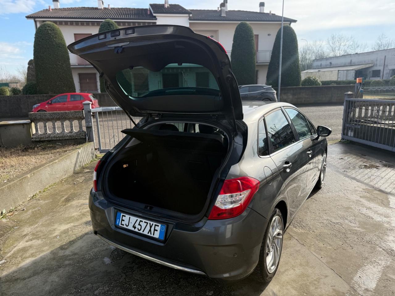 Citroen C4 1.6 HDi FULL OPT POCHI KM NEOPATENTATI