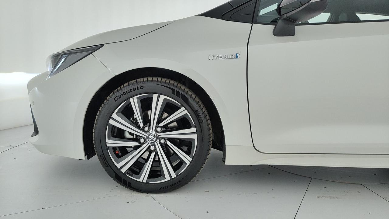 TOYOTA Corolla 1.8h Style cvt