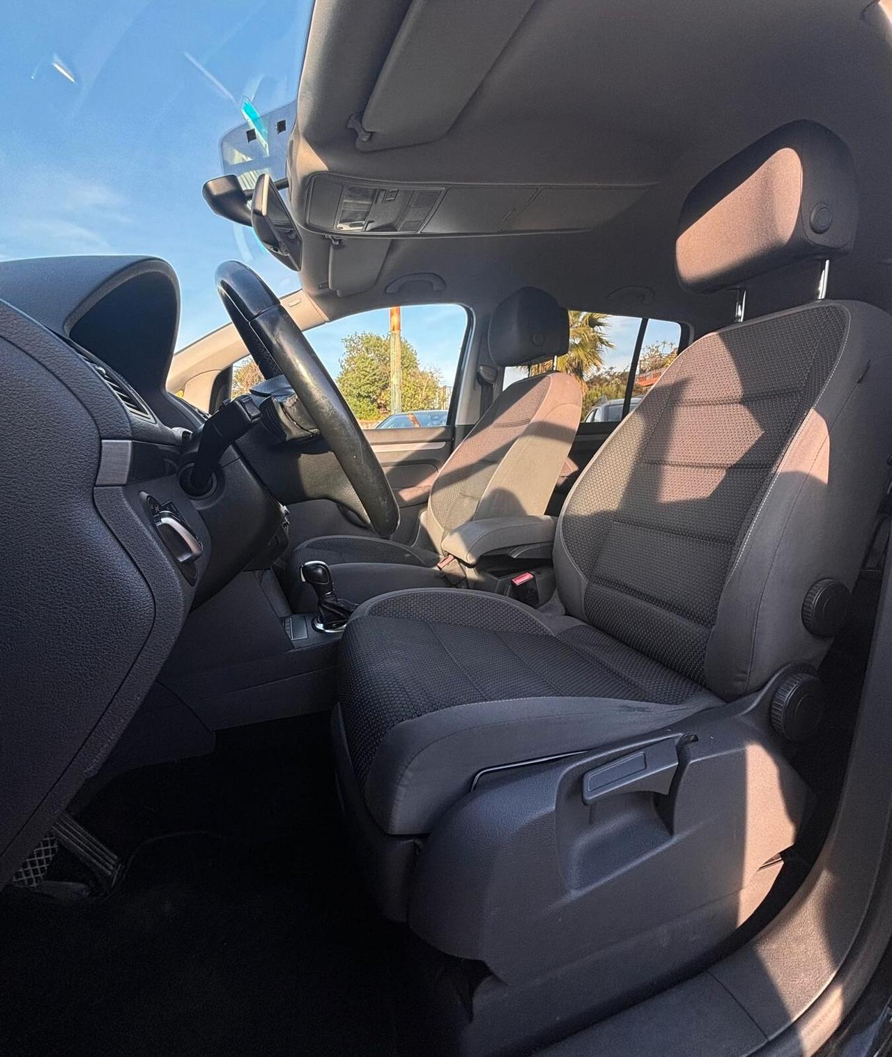 Volkswagen Touran 1.6 TDI DSG Comfortline