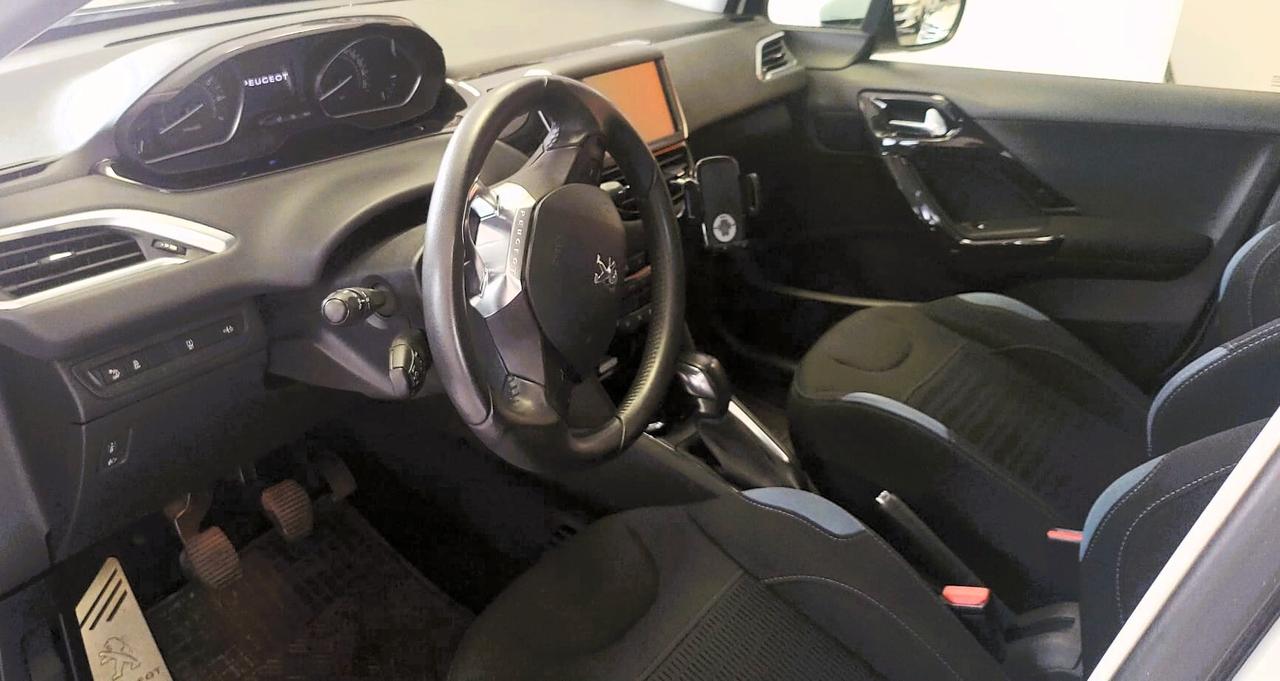 Peugeot 208 PureTech 82 5 porte Allure- PERFETTA IN OGNI DETTAGLIO