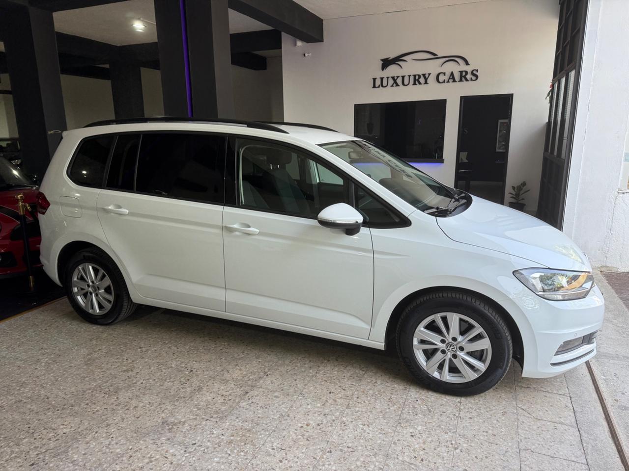 Volkswagen Touran 2.0 TDI DSG 2020