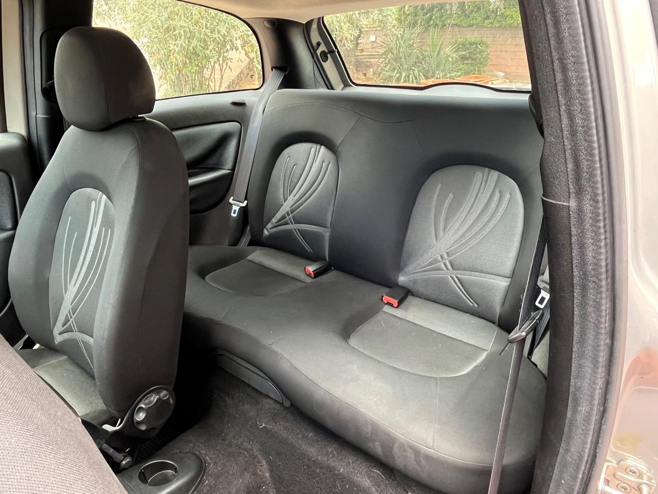 Lancia Ypsilon 1.2 - 2011