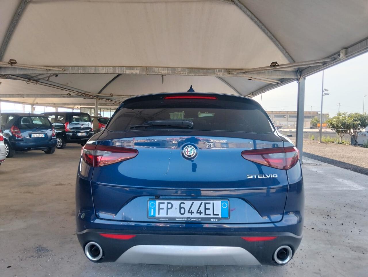 Alfa Romeo Stelvio 2.2 Turbodiesel 180 CV AT8 RWD Executive
