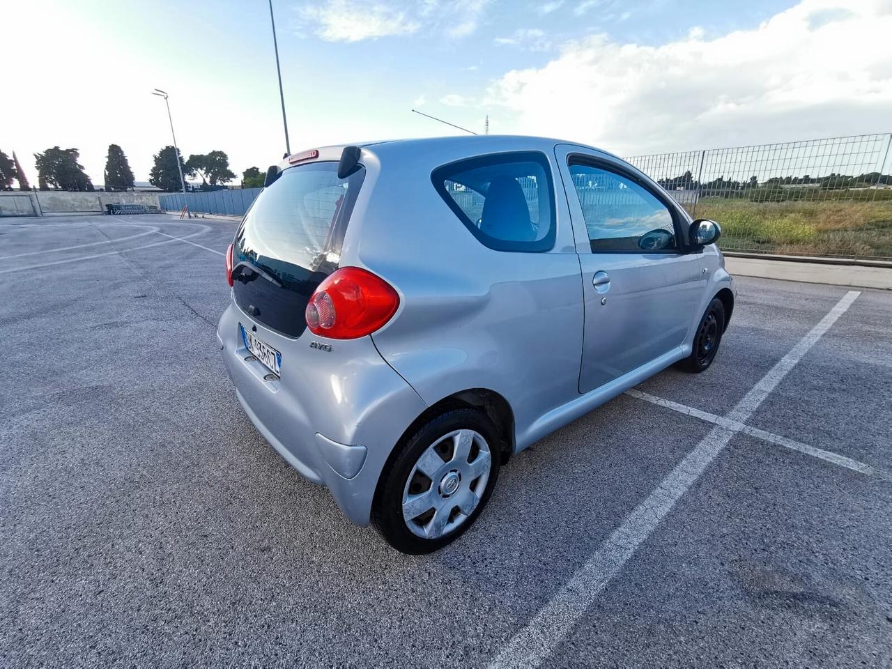 Toyota Aygo 1.0 12V VVT-i 3P. Sol - 2007