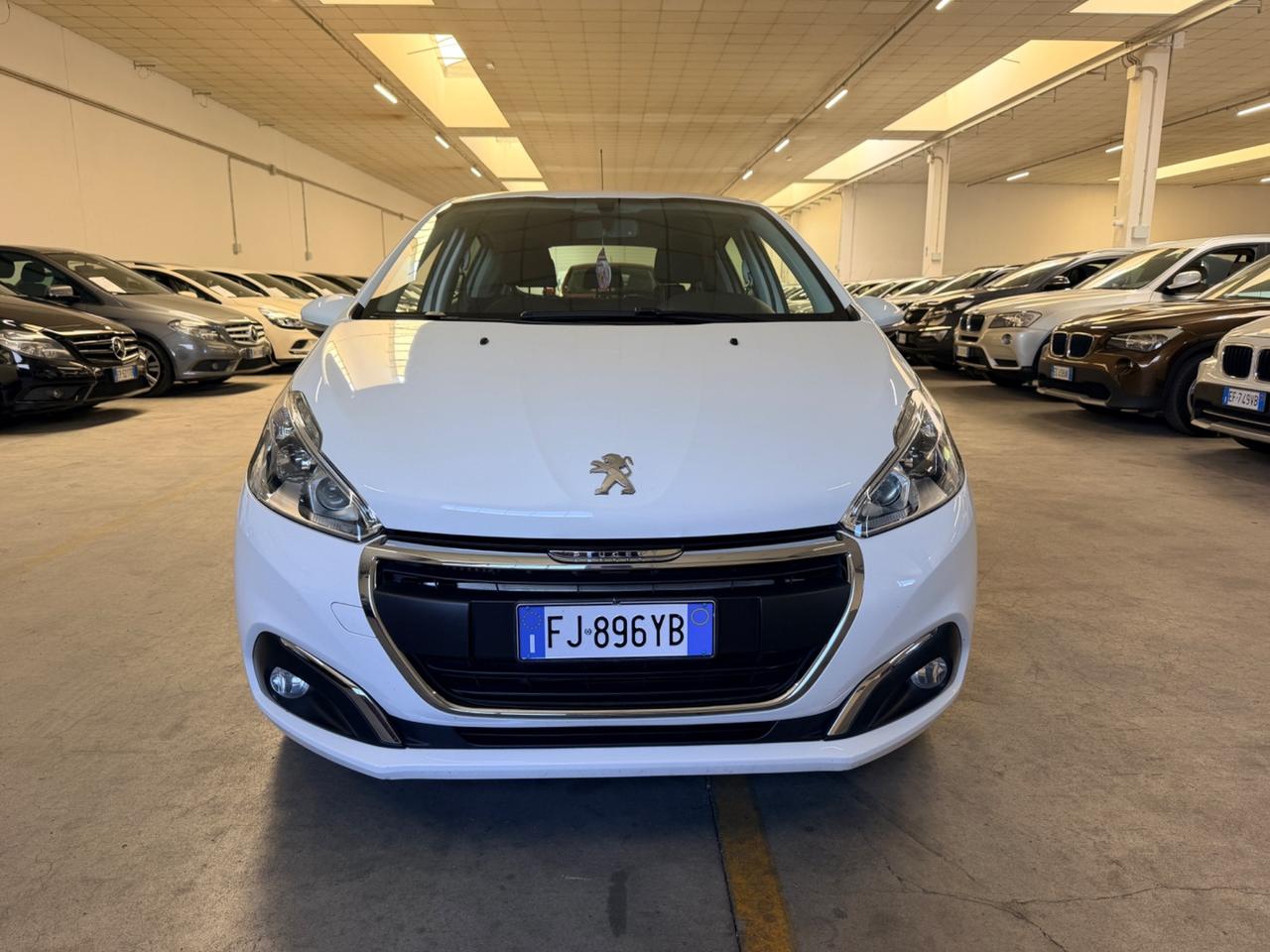 Peugeot 208 BlueHDi 75 5 porte Allure