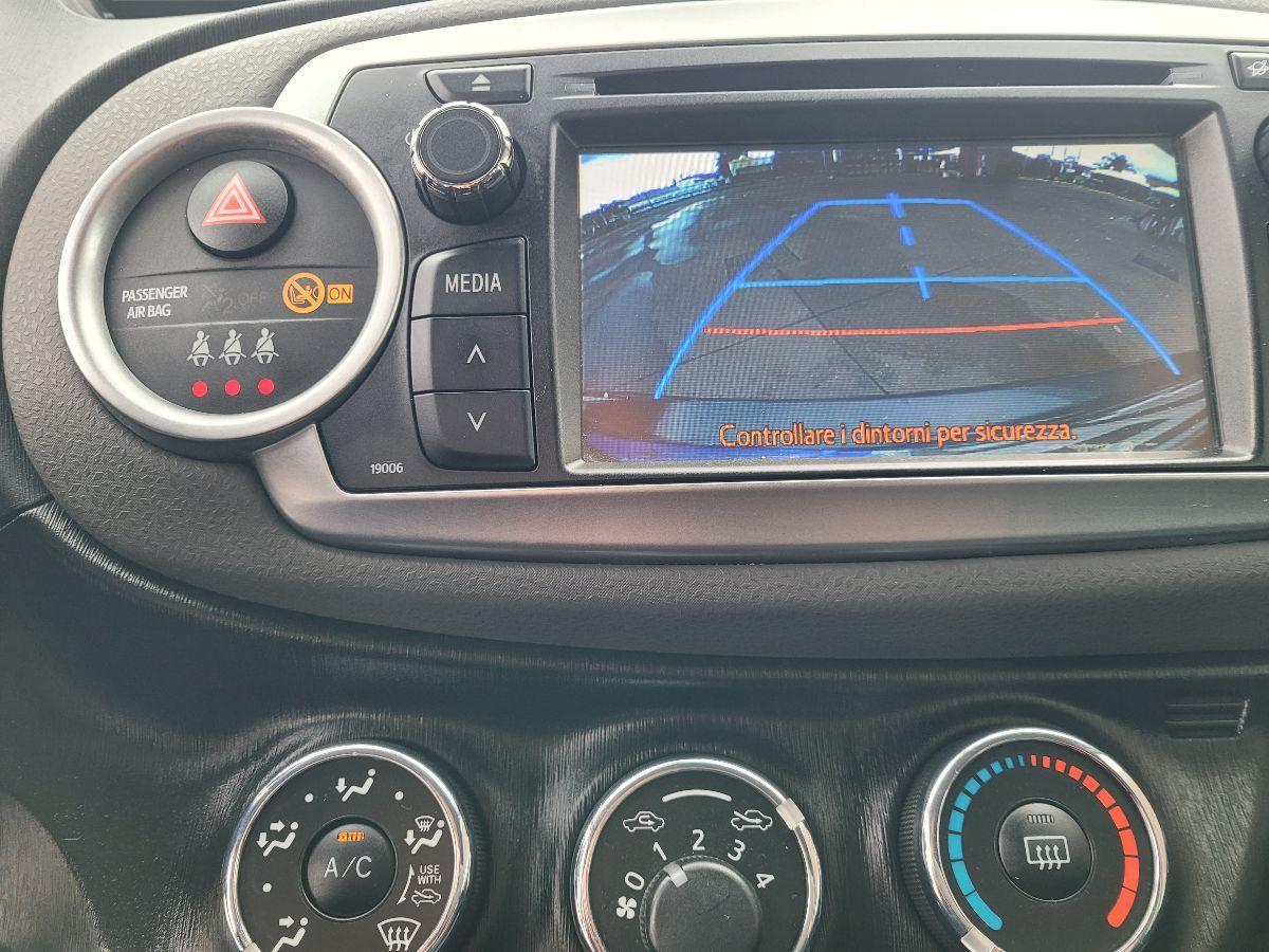 TOYOTA - Yaris - 1.0 3 porte Lounge