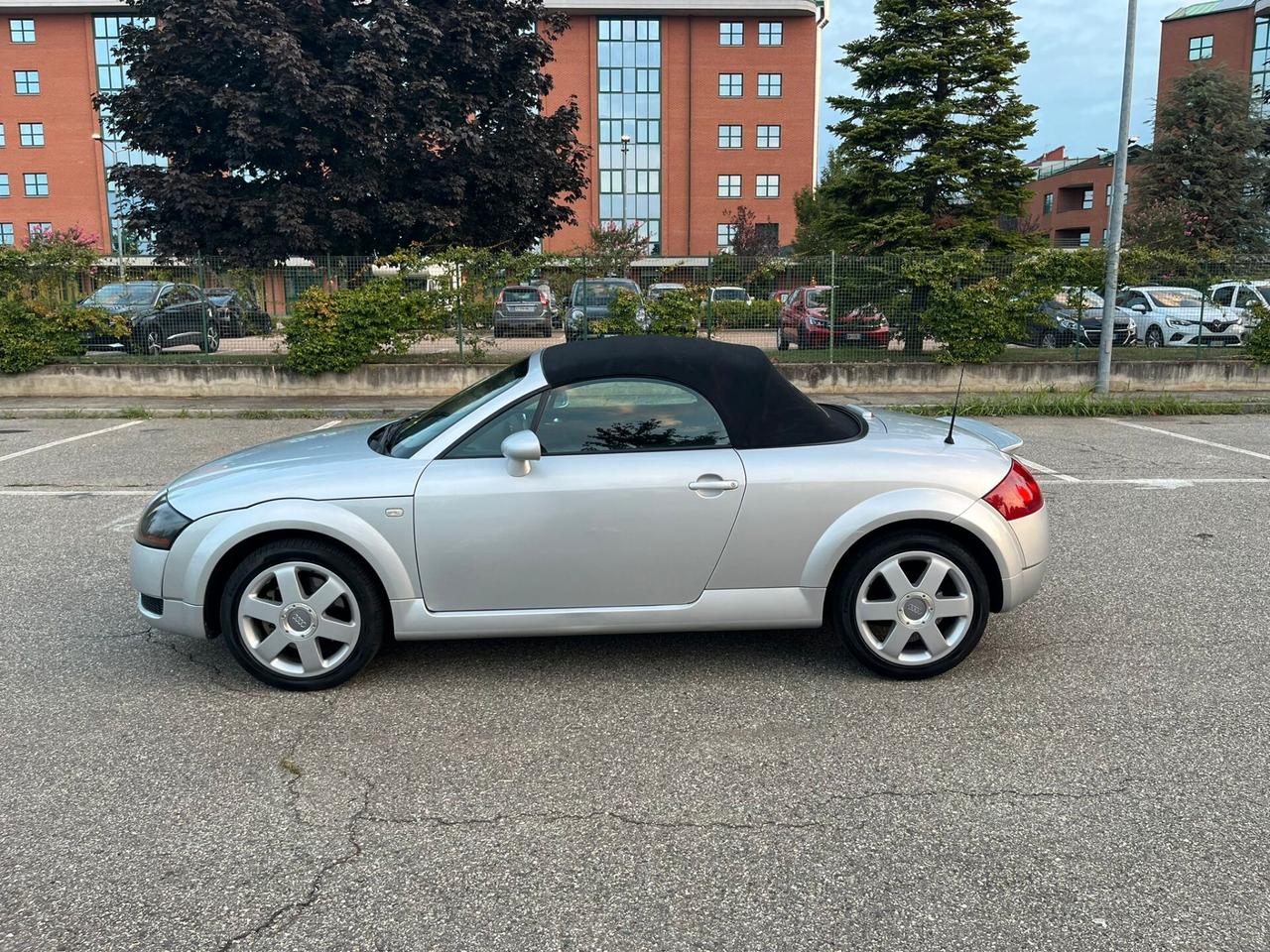 Audi TT Roadster 1.8t 150cv
