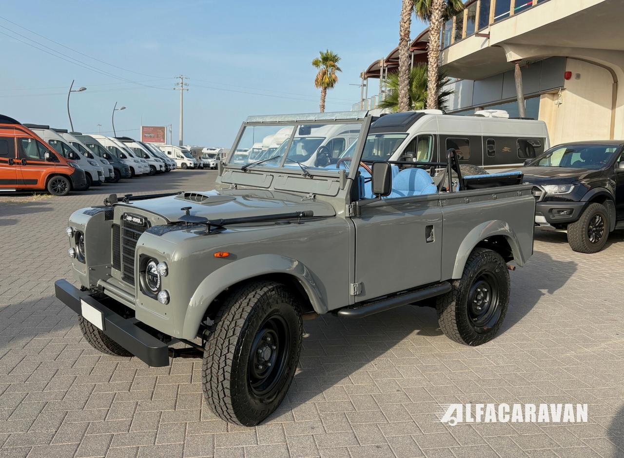 Land Rover Series III