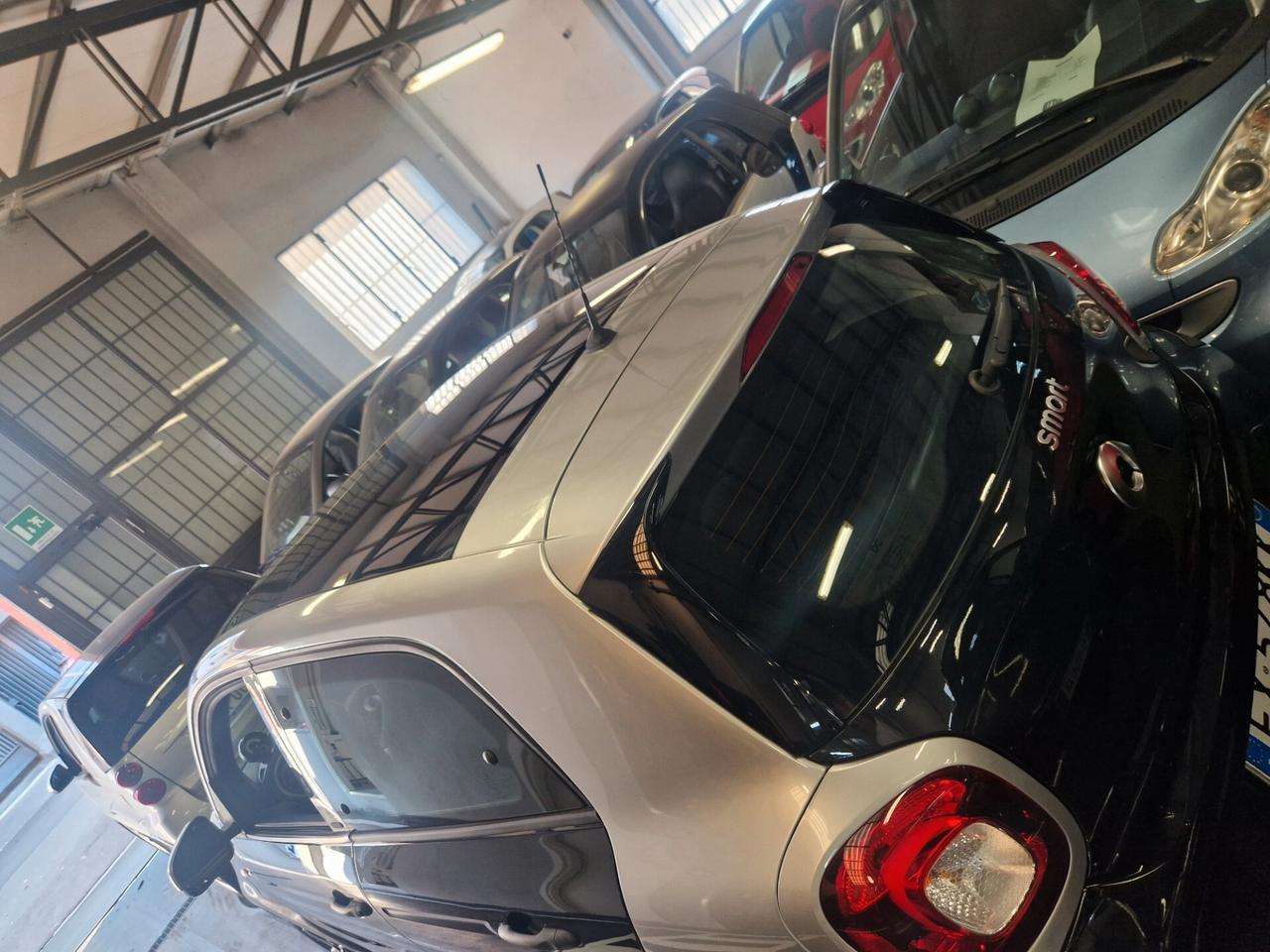 ForFour automatica solo 24000km passion garanzia
