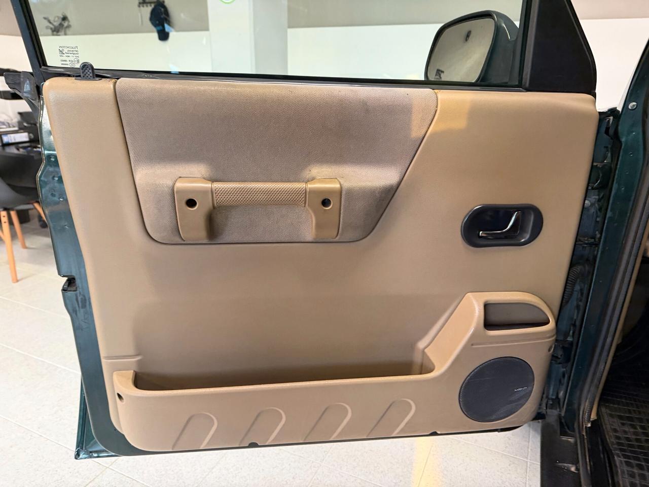 Land Rover Discovery 2.5 td5 AUTOCARRO 2 POSTI OTTIMA BASE PER CAMPER