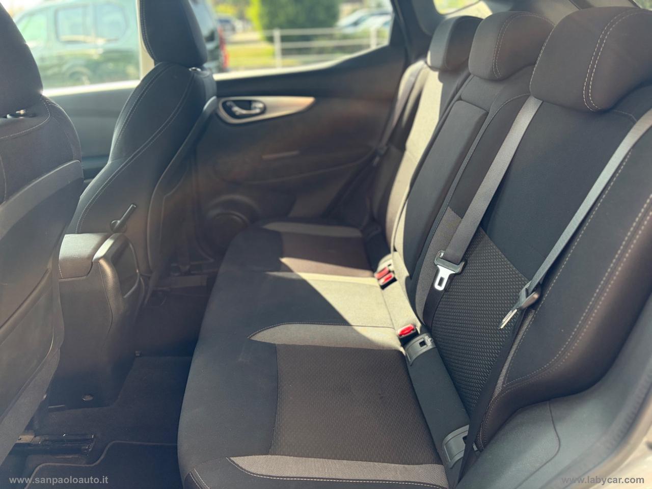 NISSAN Qashqai 1.5 dCi N-Connecta
