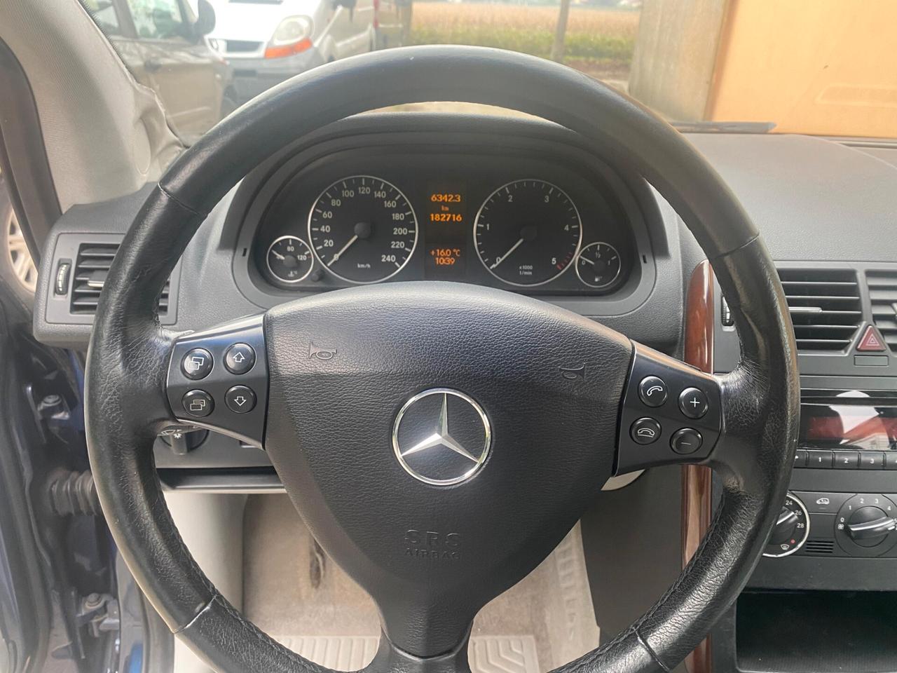 MERCEDES A 180 CDI MOLTO BELLA GUARDA