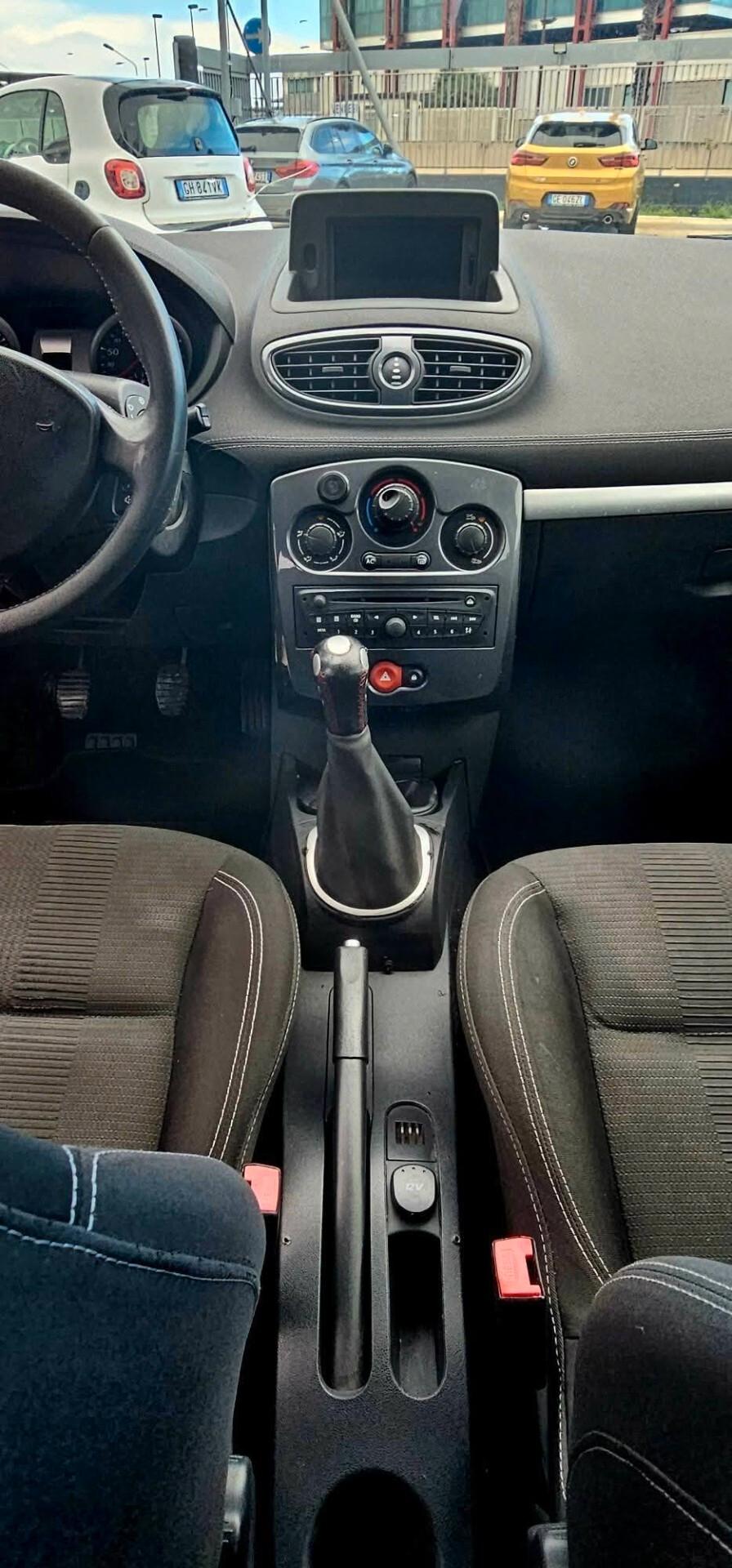 Renault Clio 1.6 16V 5 porte