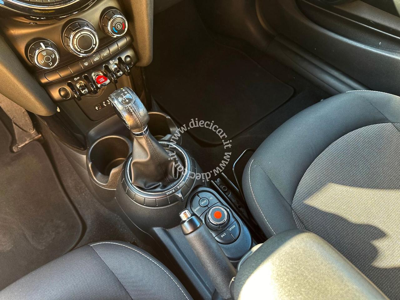 Mini 1.5 Cooper D CABRIO AUTOMATICA UNIPRO