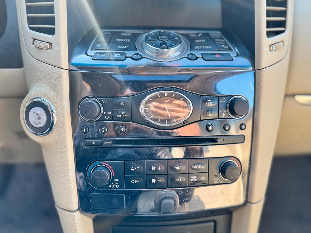 Infiniti FX30d 3.0 DIESEL 2011 TOP!