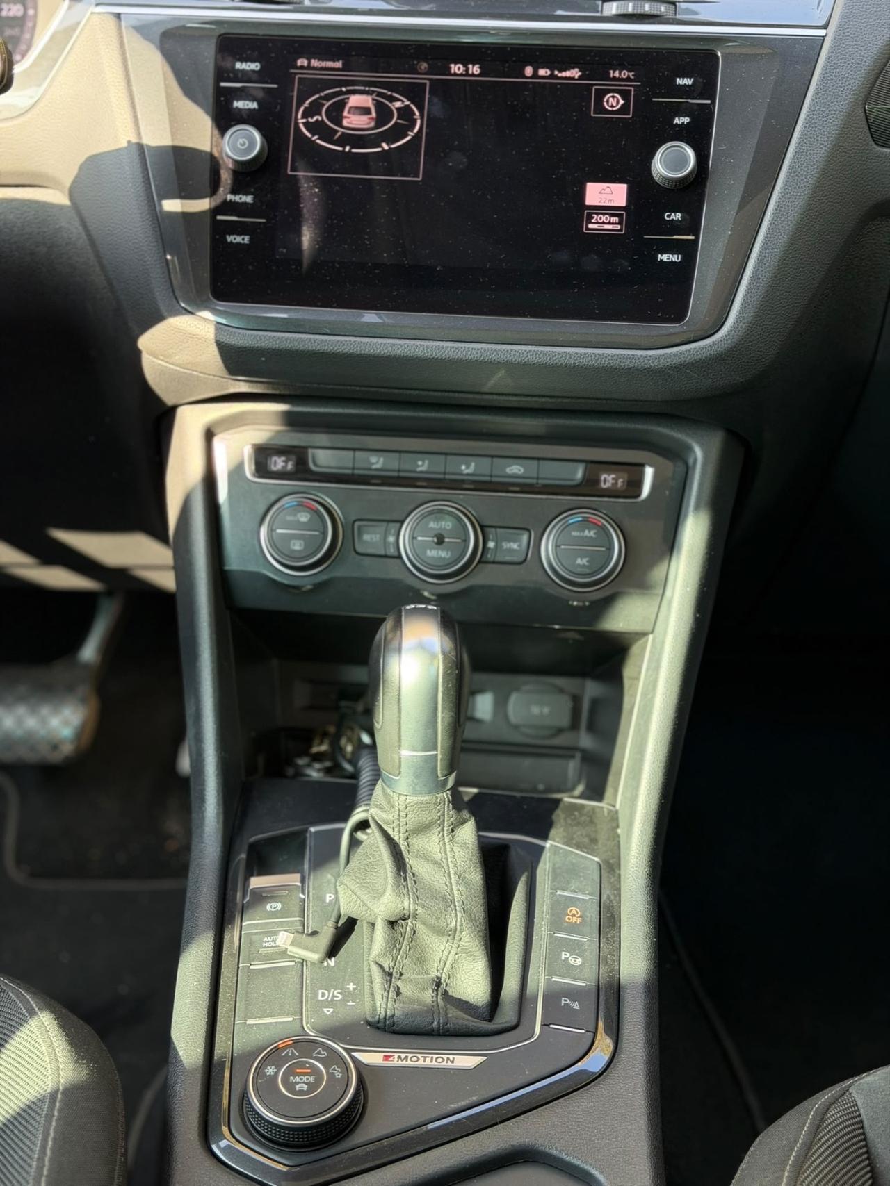 Volkswagen Tiguan 2.0 TDI SCR DSG 4MOTION Sport BMT