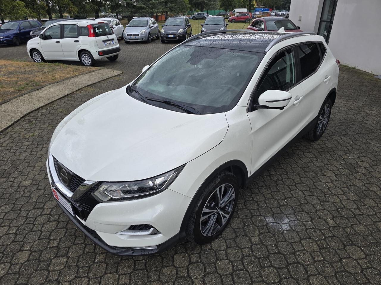 Nissan Qashqai 1.5 dCi N-Connecta|TETTO PANO