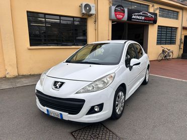 Peugeot 207 Anno 2013 1.4 BENZ/GPL 150.000 Km