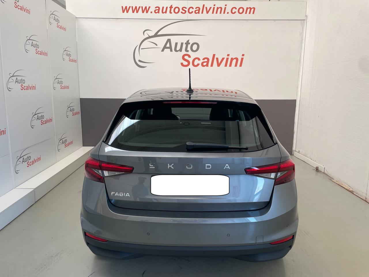 Skoda Fabia 1.0 MPI 80 CV Young Edition