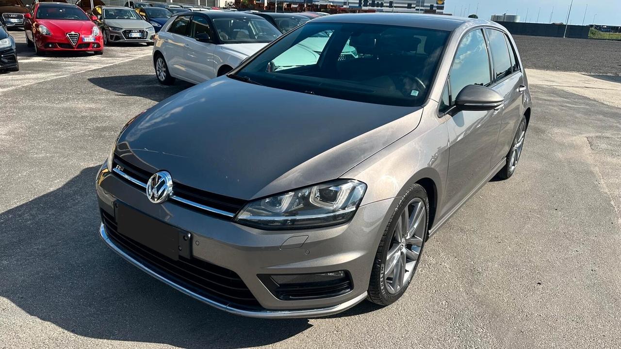 Volkswagen Golf 1.6 TDI 110 CV DSG R-LINE BlueMotion Tech-KM CERTIFICATI UNICO PROPRIETARIO