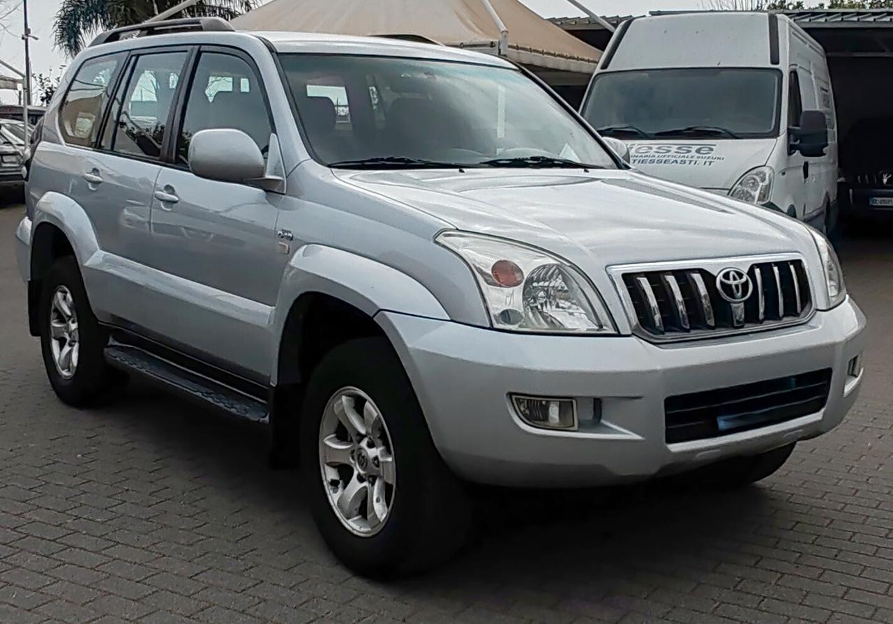Toyota Land Cruiser 3.0 D-4D 16V 5 porte Sol