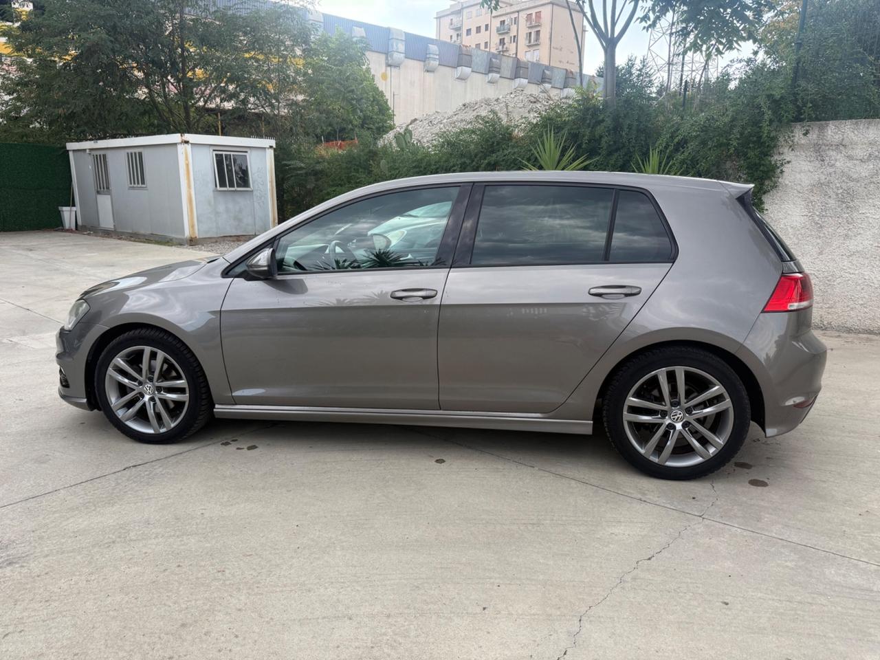 Volkswagen Golf 1.4 TSI DSG 5p. Sport Edition R-Line
