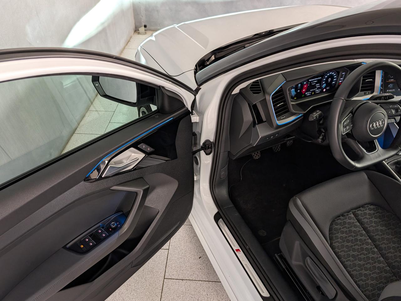 Audi A1 30 TFSI 116cv Adrenalin Black Edition S line