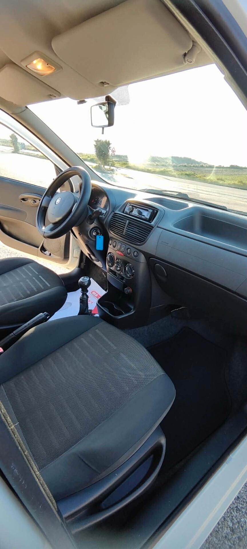 Fiat Punto Classic 1.2 5 porte Natural Power Active