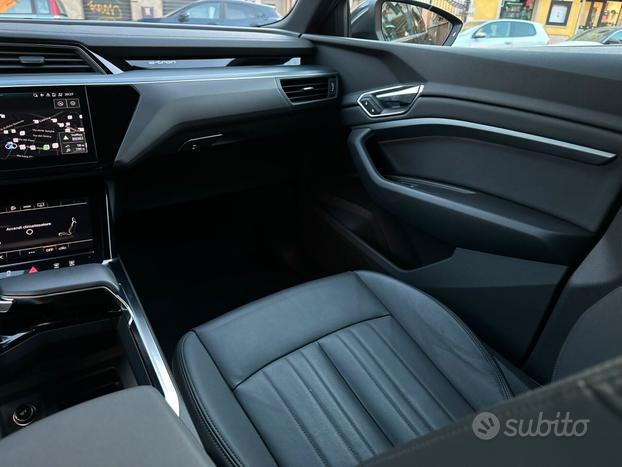 Audi e-tron SPB 50 quattro Business MATRIX PELLE U