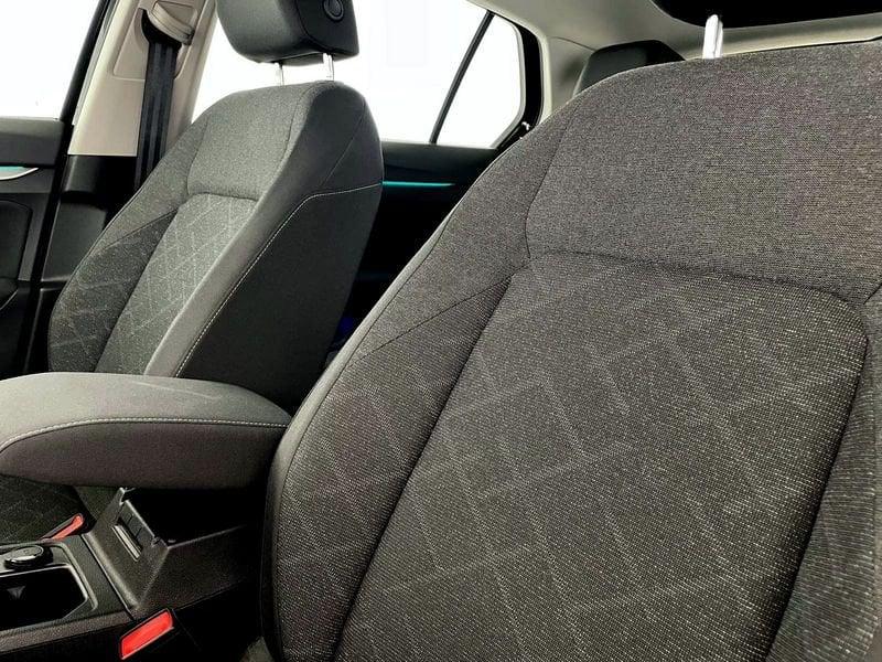 Volkswagen Golf Golf 1.0 eTSI EVO DSG Life