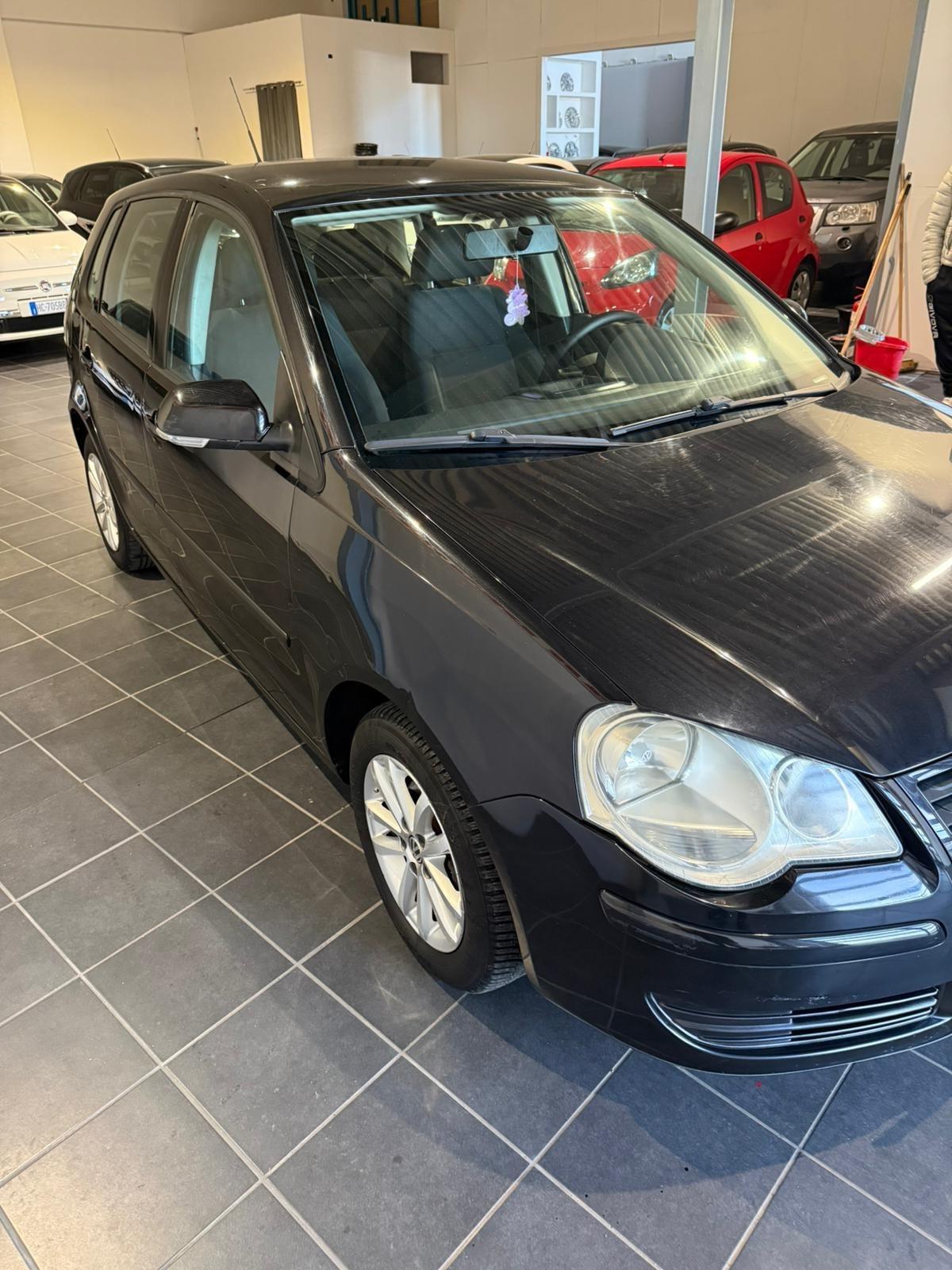 Volkswagen Polo 1.4 -NEOPATENTATI