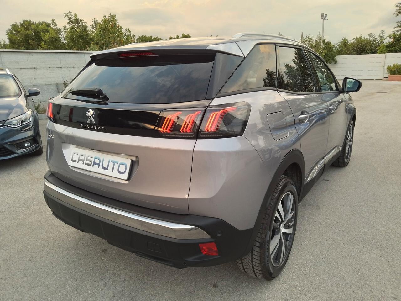 Peugeot 3008 ALLURE PACK 1.5 HDi 130cvEAT8 NAV+RETROCAM. 2023