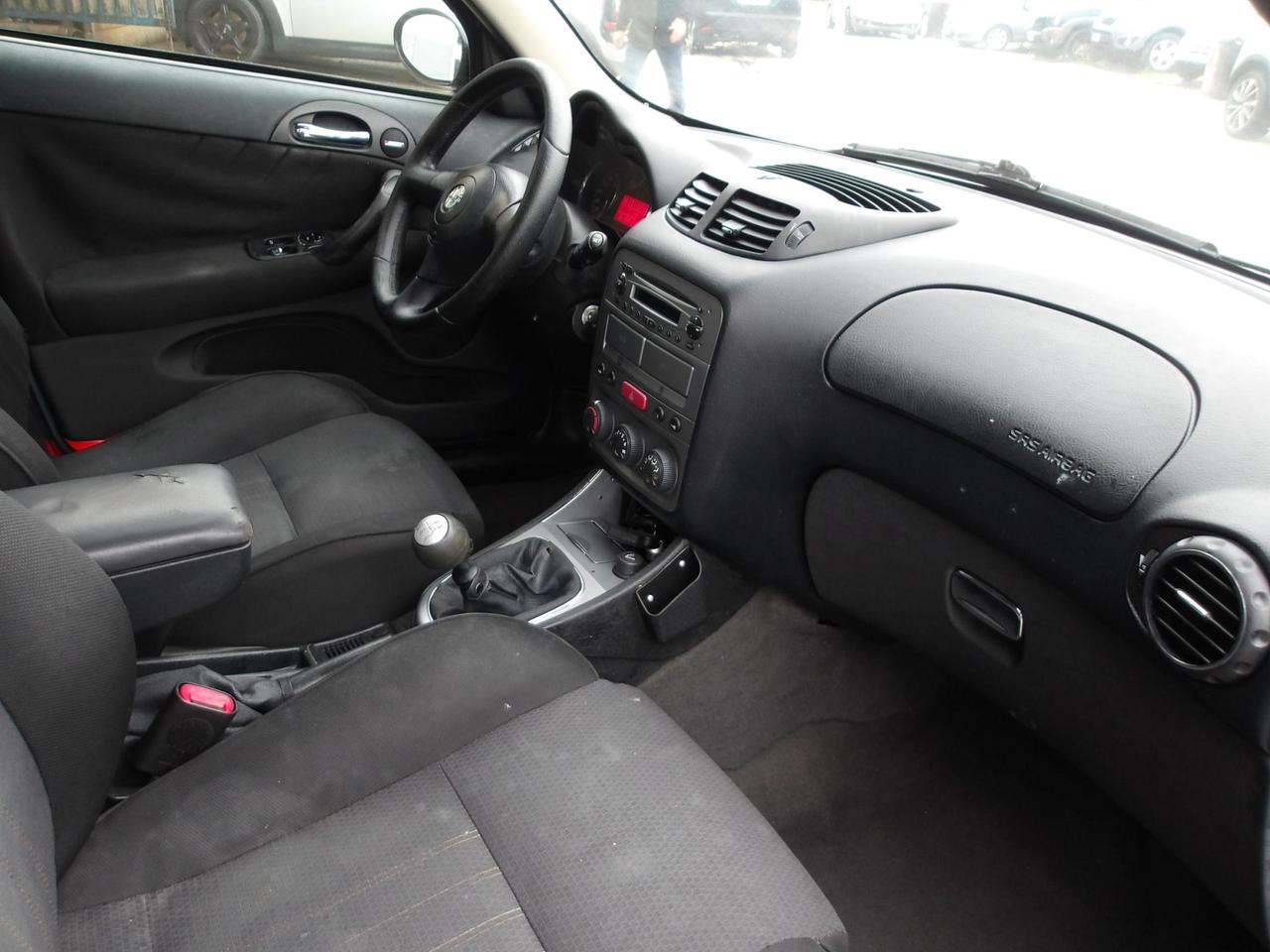 Alfa Romeo 147 5 Porte 147 5p 1.9 jtd Distinctive 120cv