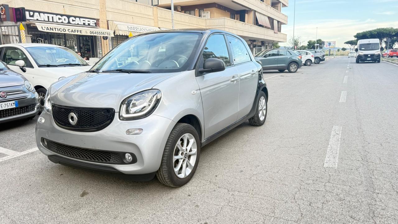 Smart ForFour 70 1.0 Passion LED PSC BLUETOOTH CERCHI 15