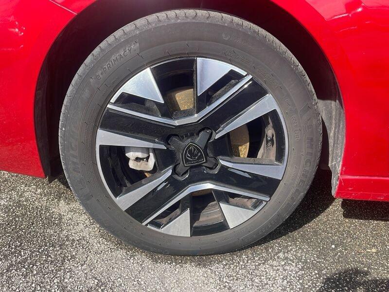 Peugeot 208 II 2023 1.2 hybrid Allure 110cv e-dcs 6