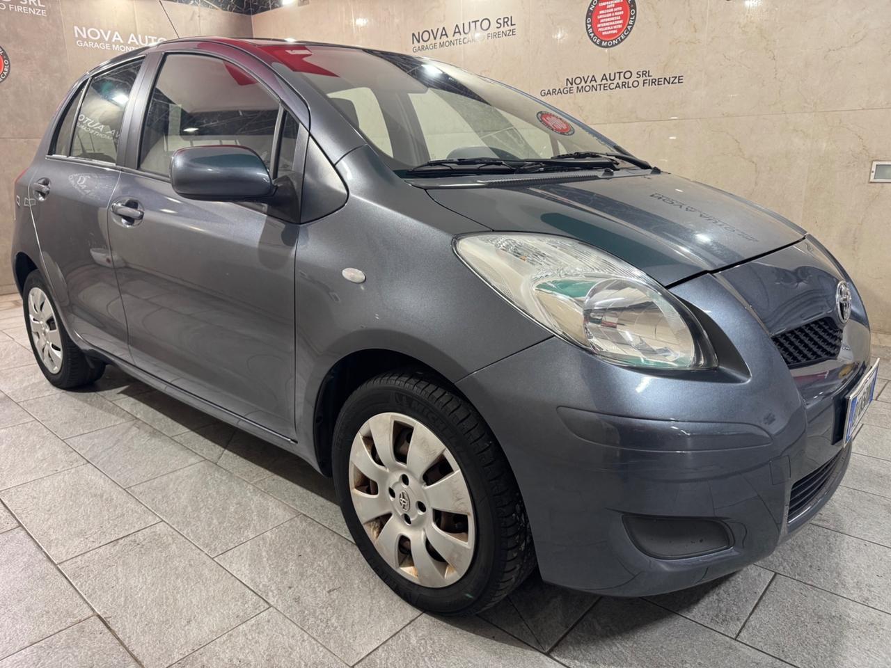 Toyota Yaris 1.0 5 porte NEOPATENTATI / TAGLIANDI TOYOTA