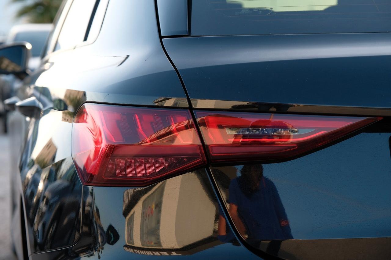 Audi A3 SPB 35 TDI Identity Black